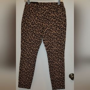 Banana Republic leopard print ankle crop pants
